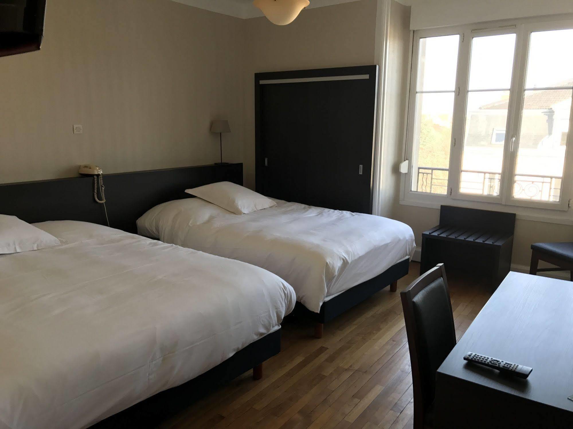 Hotel De L'Europe Toul Bagian luar foto